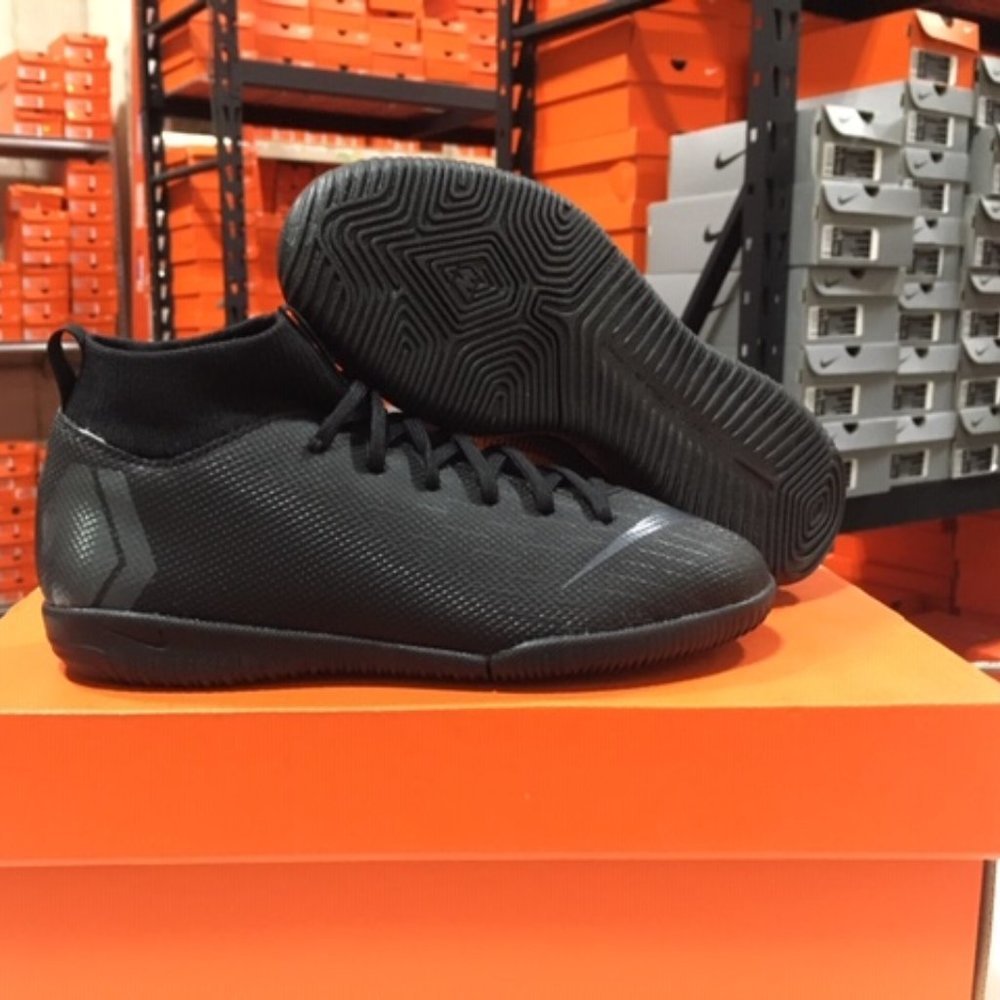 Nike Junior Superfly 6 Academy IC Soccer Shoes NEW